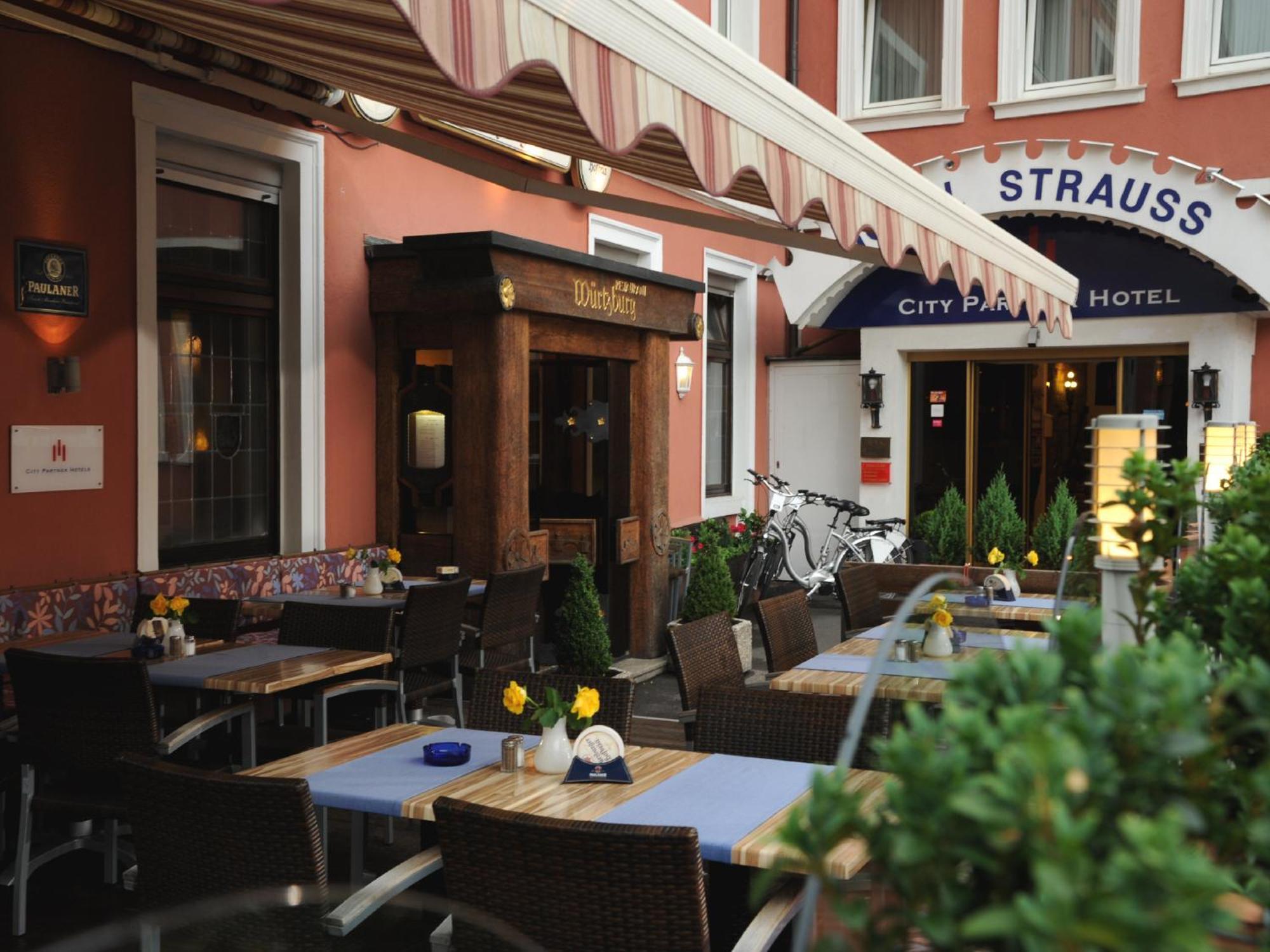 City Partner Hotel Strauss Вюрцбург Екстериор снимка