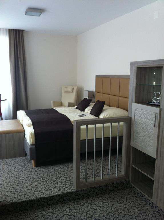 City Partner Hotel Strauss Вюрцбург Екстериор снимка