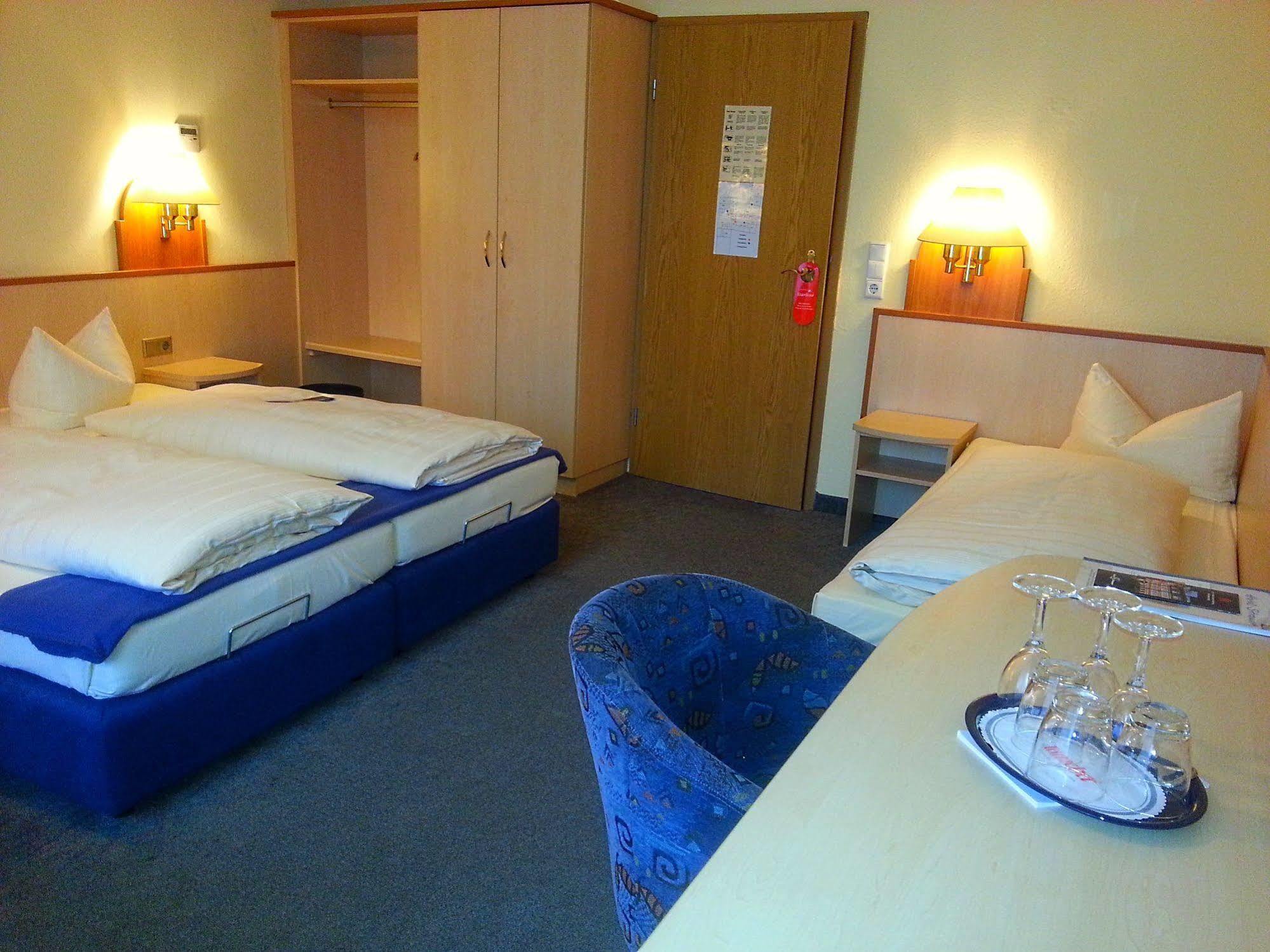 City Partner Hotel Strauss Вюрцбург Екстериор снимка
