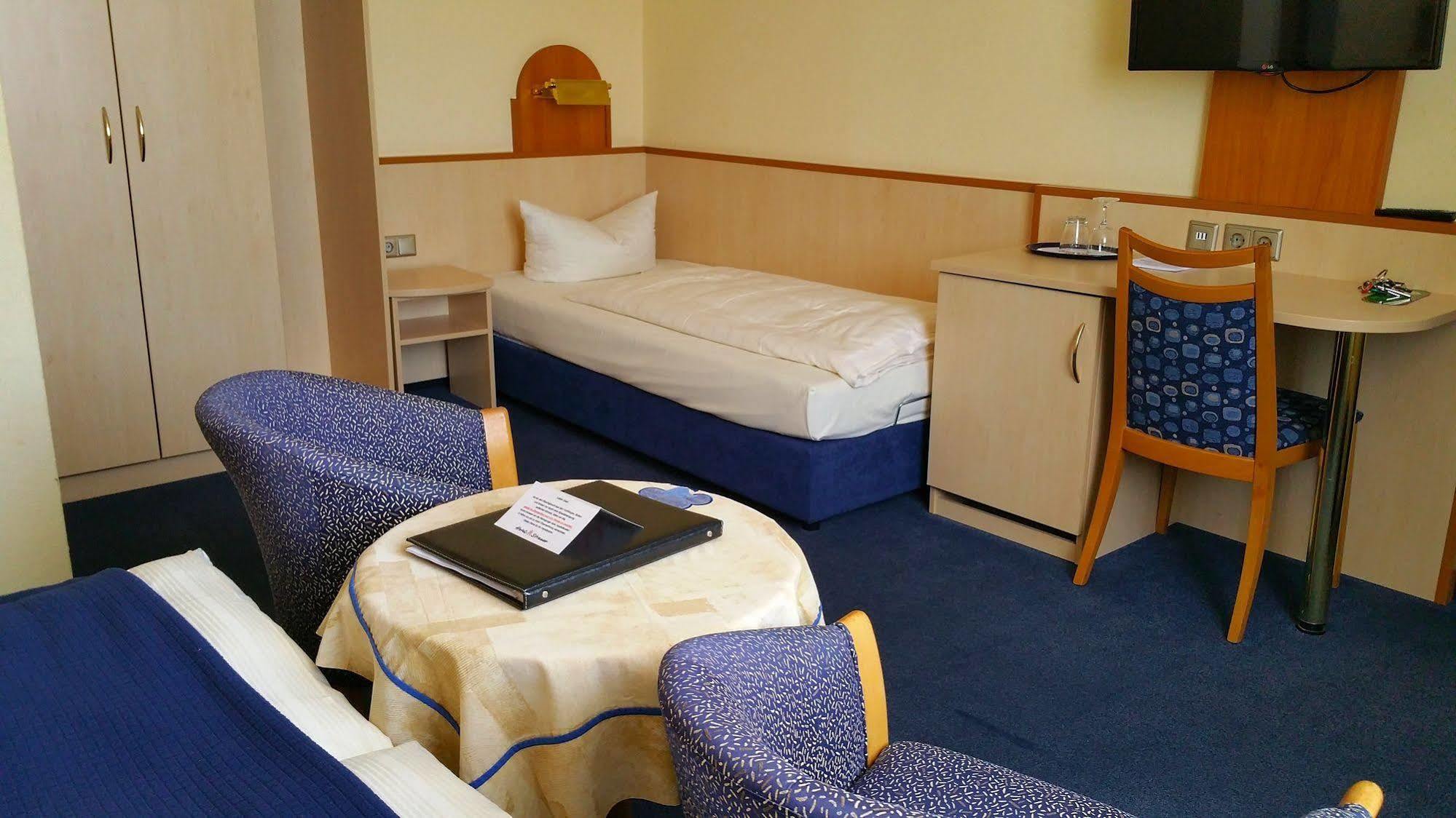 City Partner Hotel Strauss Вюрцбург Екстериор снимка